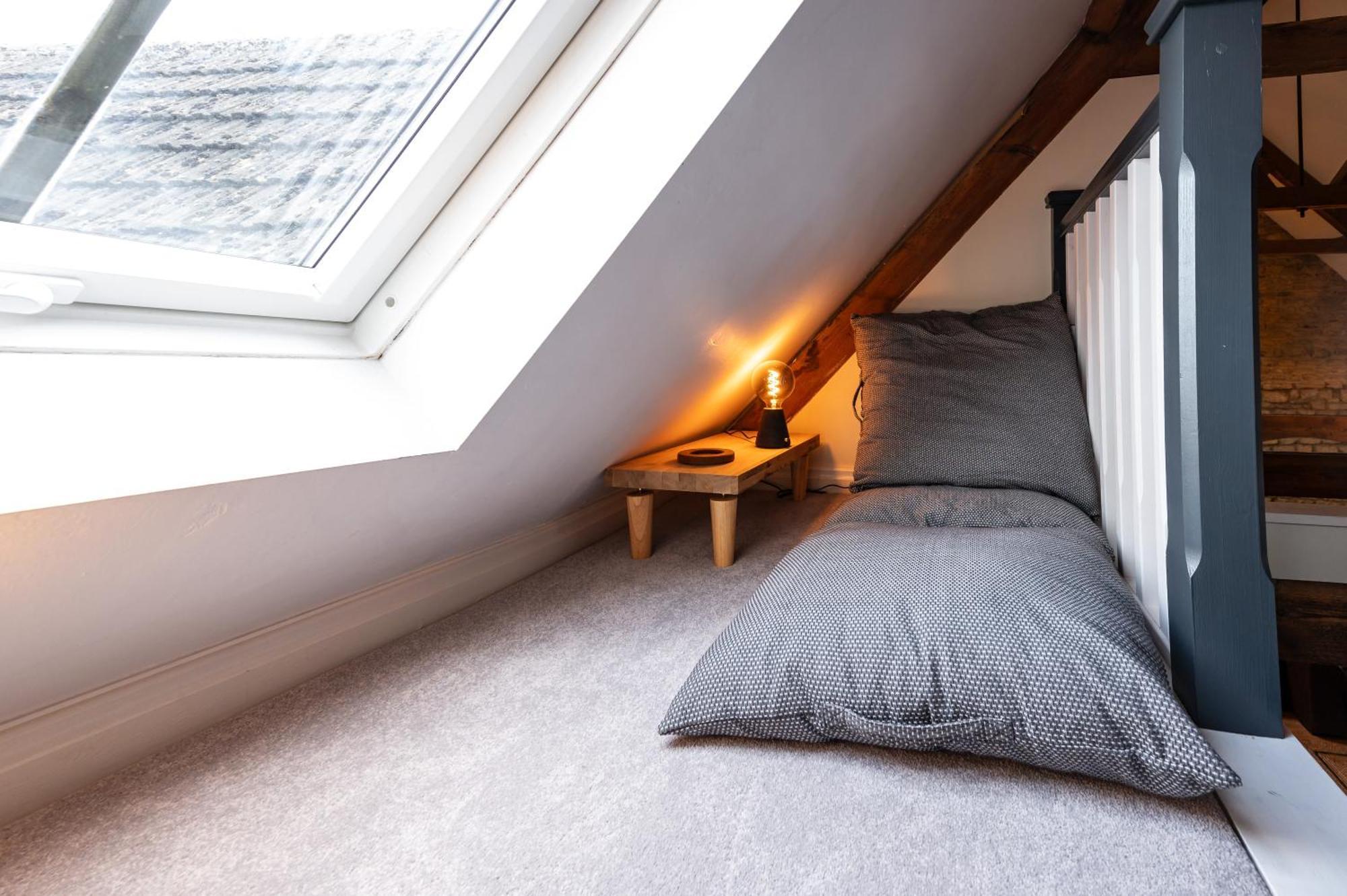 Stylish Central 6 Bedroom Converted Granary Stamford Exterior photo