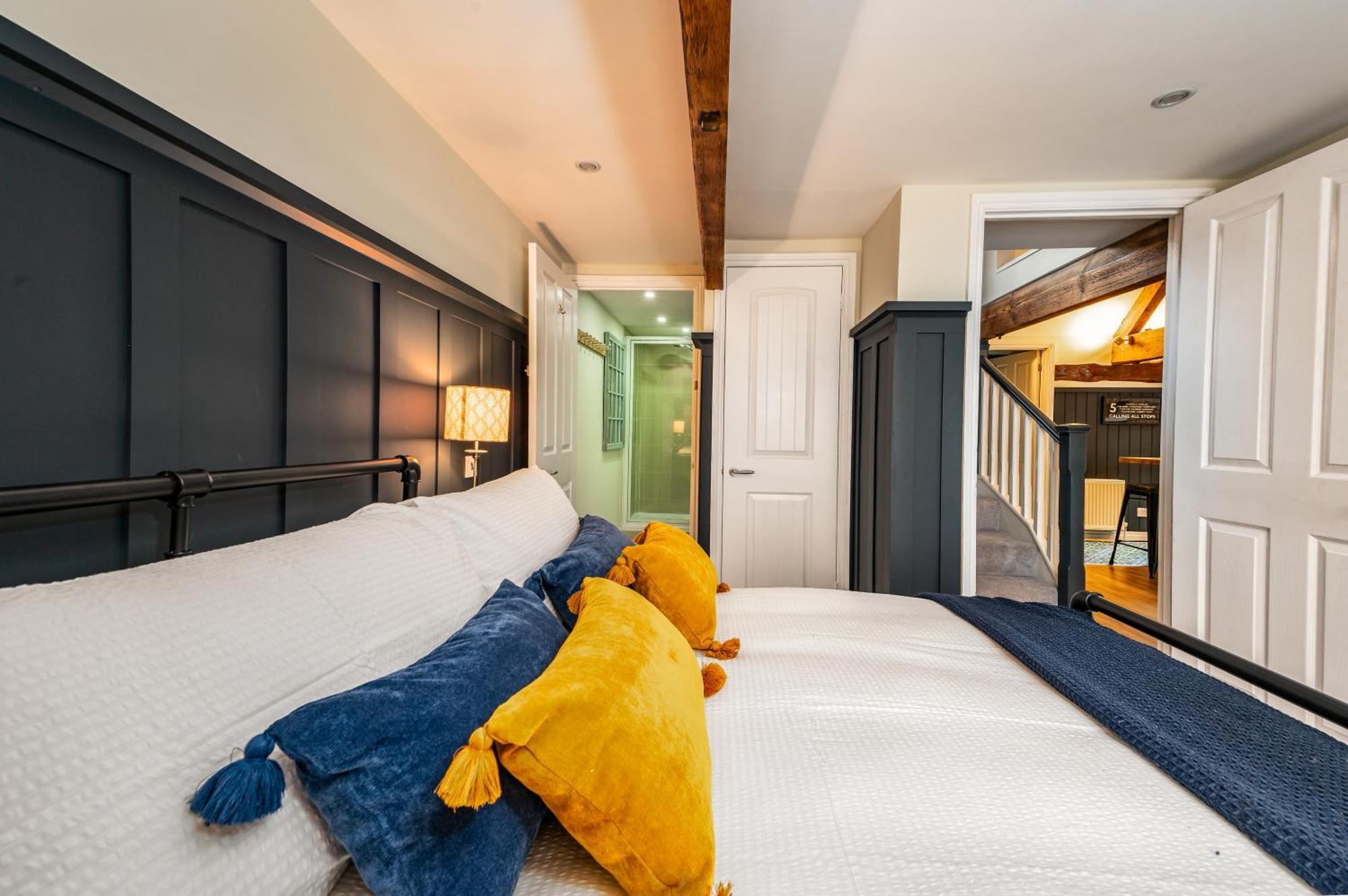 Stylish Central 6 Bedroom Converted Granary Stamford Exterior photo