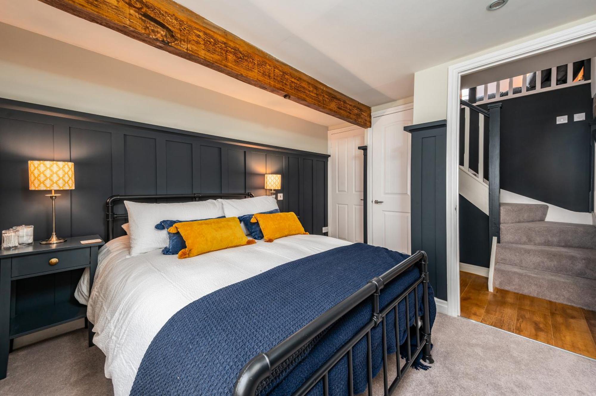 Stylish Central 6 Bedroom Converted Granary Stamford Exterior photo